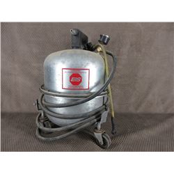 EIS Vacuum Brake Bleeder