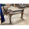 Image 1 : Niagara 40" Powered Slip Roll