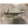 Image 2 : 4" Wilton Angular Vise