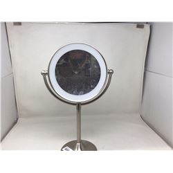 Magnifying Beauty Mirror