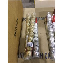 Home Accents Holiday 10 Piece Shatter Resistant Ornaments Lot of 4