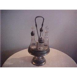 Castor Set, 5 Bottles, etched,silverplate base #1280607