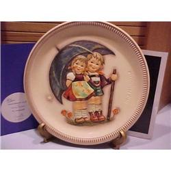 M.J. Hummel 1st Anniversary Plate 1975 #1288017