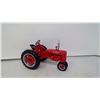 Image 2 : NIB INT. H. Farmall Super MD-TA Red Tractor