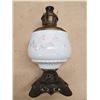 Image 2 : Antique Oil Lamp