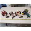Image 1 : 4 antique toy tractors, 2 Massey Ferguson, 1 John Deere, 1 Case