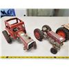 Image 3 : 4 antique toy tractors, 2 Massey Ferguson, 1 John Deere, 1 Case