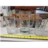Image 2 : 3 GLASS MUGS & 7 SHOT GLASSES