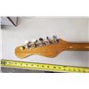Image 5 : ELECTRIC GUITAR (UNTESTED)