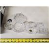 Image 2 : TRAY LOT OF GLASS (COVERED CRYSTAL DISHES, ETC)
