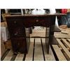 Image 1 : Vintage Desk
