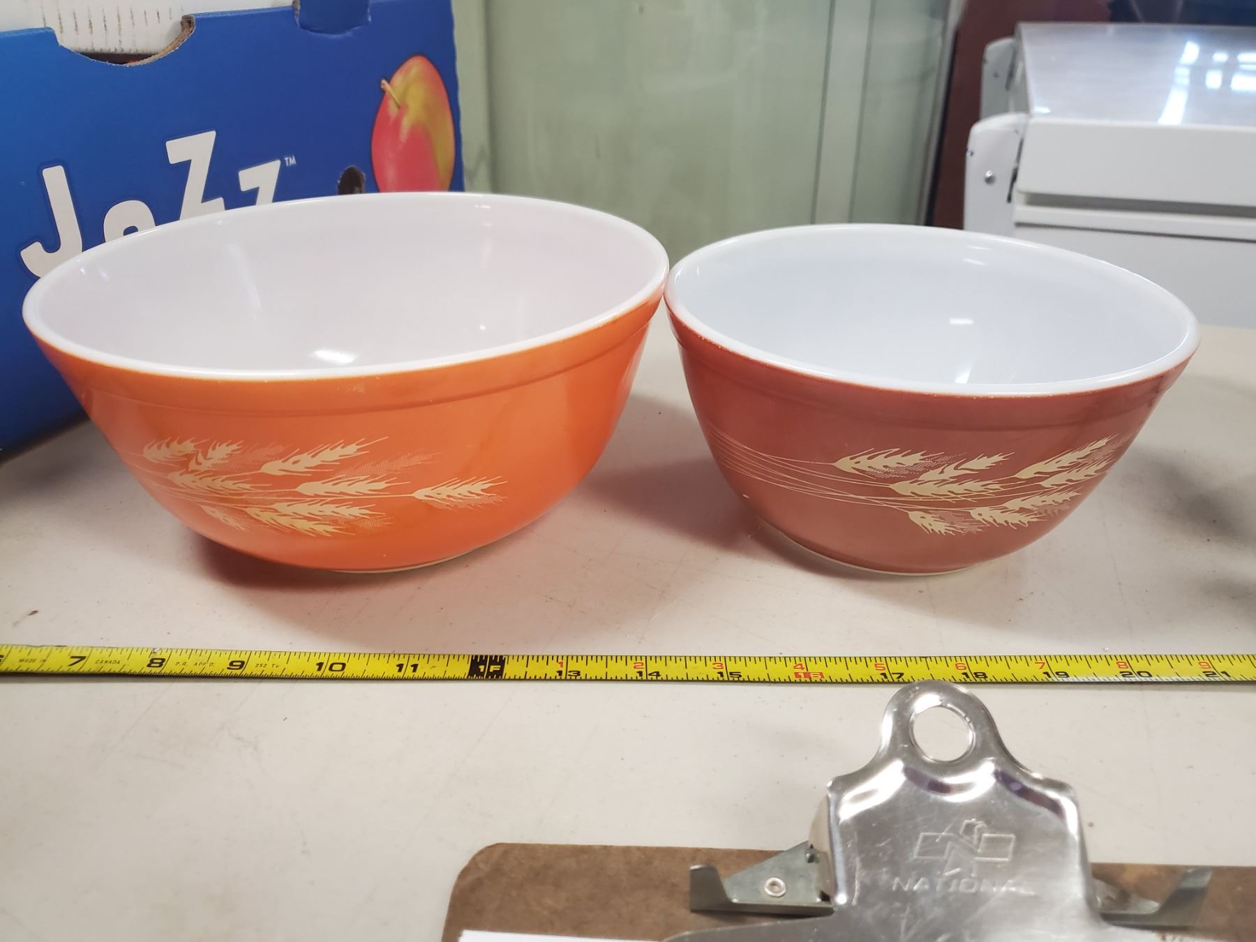 2 vintage PYREX bowls, wheat pattern - oven & microwave safe