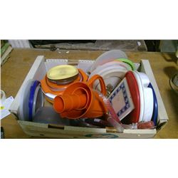 Lot of Tupperware & Kitchenware