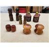 Image 3 : 5 Wood Salt & Pepper Shakers