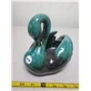 Image 1 : Blue mountain pottery swan (see photo of wing)