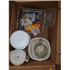 Image 2 : TWO BOXES OF KITCHEN WARE