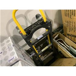 4 WHEEN COLLAPSABLE DOLLY