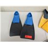 Image 2 : Qty 8 Dive Fins: Floating Brand & CM