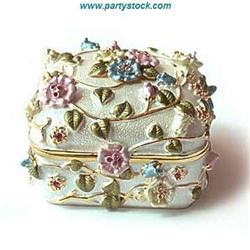 WHITE FLOWER GOLD & SWAROVSKI CRYSTAL JEWELRY BOX