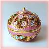 Image 1 : DOMED FLOWERED GOLD SWAROVSKI CRYSTAL JEWELRY BOX