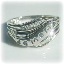 Diamond MOM Solid 14K Gold Mother's Ring Sz 8 7.5