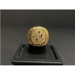 NEW YORK YANKEES 2000 MLB WORLD SERIES CHAMPIONSHIP REPLICA RING "JETER"