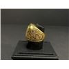 Image 3 : NEW YORK YANKEES 2000 MLB WORLD SERIES CHAMPIONSHIP REPLICA RING "JETER"
