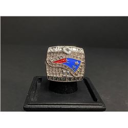 NEW ENGLAND PATRIOTS 2001 NFL SUPERBOWL CHAMPIONSHIP REPLICA RING "BRADY"