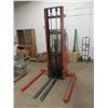 Image 1 : Pallet Stacker