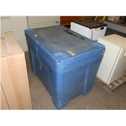 Insulated Plastic Bin