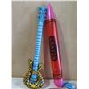 Image 2 : Mixed Box: Inflatable Crayon, Inflatable Guitar, Paddle Game