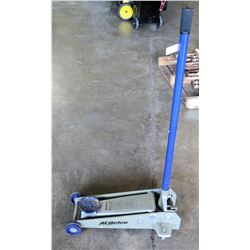 AC Delco 2 1/4 ton (4500 Lbs) Garage Jack.