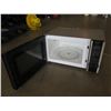 Image 2 : Microwave - Magic Chef Model: MCM1110ST 1.1 Cube counter top microwave oven.