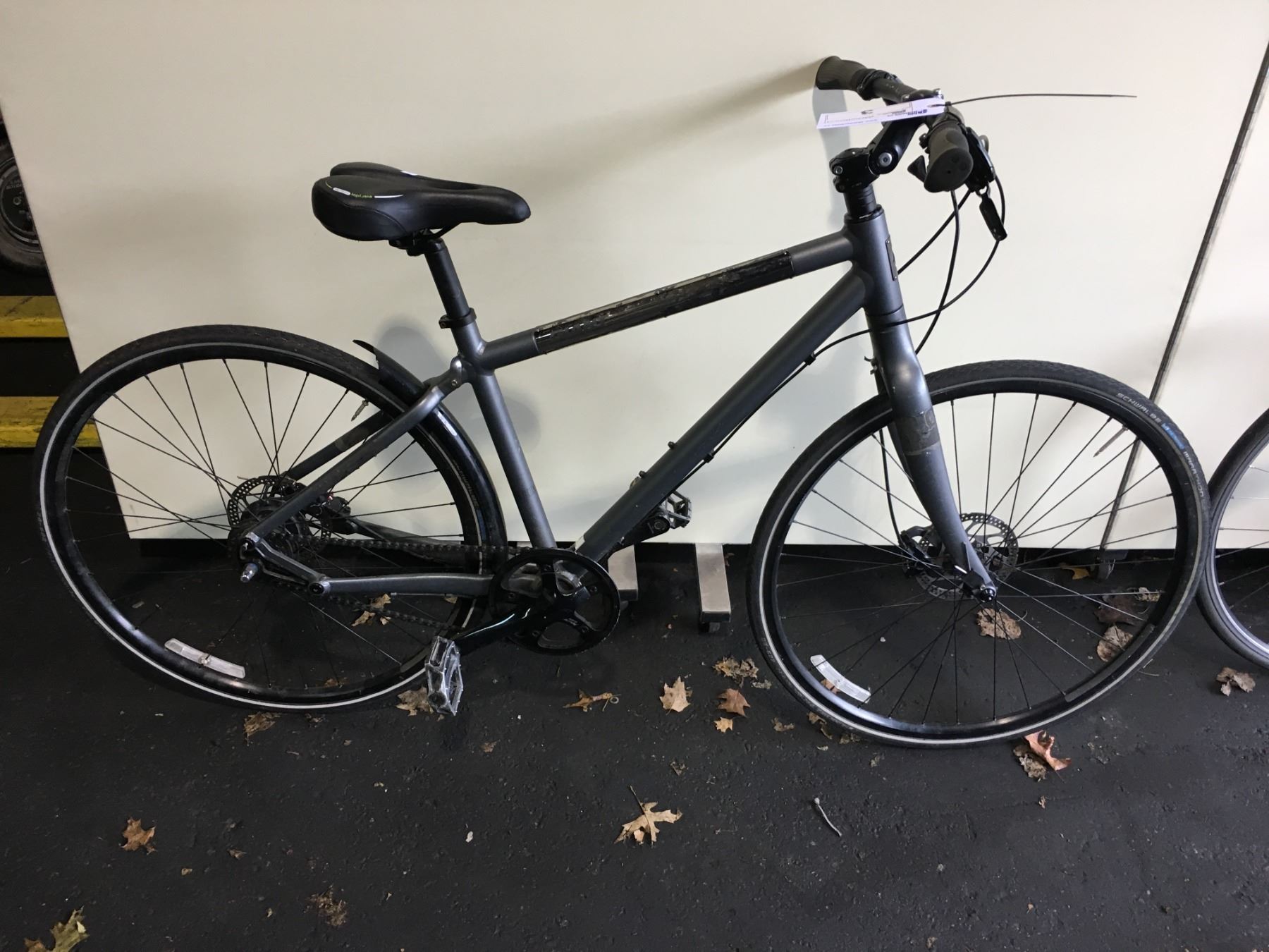 8 Speed Rd GREY GIANT 8 - SPEED ROAD BIKE WITH FULL DISC BRAKES