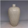 Image 1 : A WHITE CRACKLE MEIPING VASE MING DYNASTY.