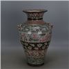 Image 3 : A FAMILLE VERTE VASE MING DYNASTY.