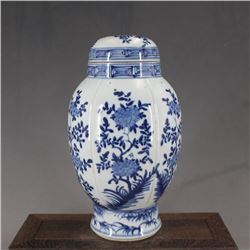 A BLUE & WHITE GINGER JAR QING DYNASTY.