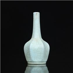 A SKY BLUE CRACKLE VASE MING DYNASTY.