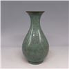 Image 1 : A GREY CRACKLE VASE QING DYNASTY.