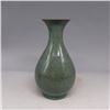 Image 2 : A GREY CRACKLE VASE QING DYNASTY.