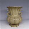 Image 1 : A WHITE CRACKLE DOUBLE HANDLE VASE QING DYNASTY.