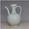 Image 1 : A DING WHITE LOTUS TEAPOT MING DYNASTY.