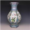 Image 1 : A FAMILLE VERTE VASE YONGZHENG MARK 17TH/C.