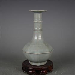 A GREY BOTTLE VASE MING DYNASTY.