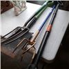 Image 2 : Bundle of garden tools and pitchfork