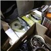 Image 4 : LOT OF RATCHET STRAPS, VINTAGE CAR PART, PISTONS