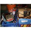Image 2 : 3 BOXES AND TRAY OF ESTATE GOODS
