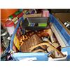 Image 4 : 3 BOXES AND TRAY OF ESTATE GOODS