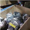 Image 2 : LOT OF CASTORS