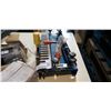 Image 5 : BOX OF HINGES AND DOVETAIL JIG